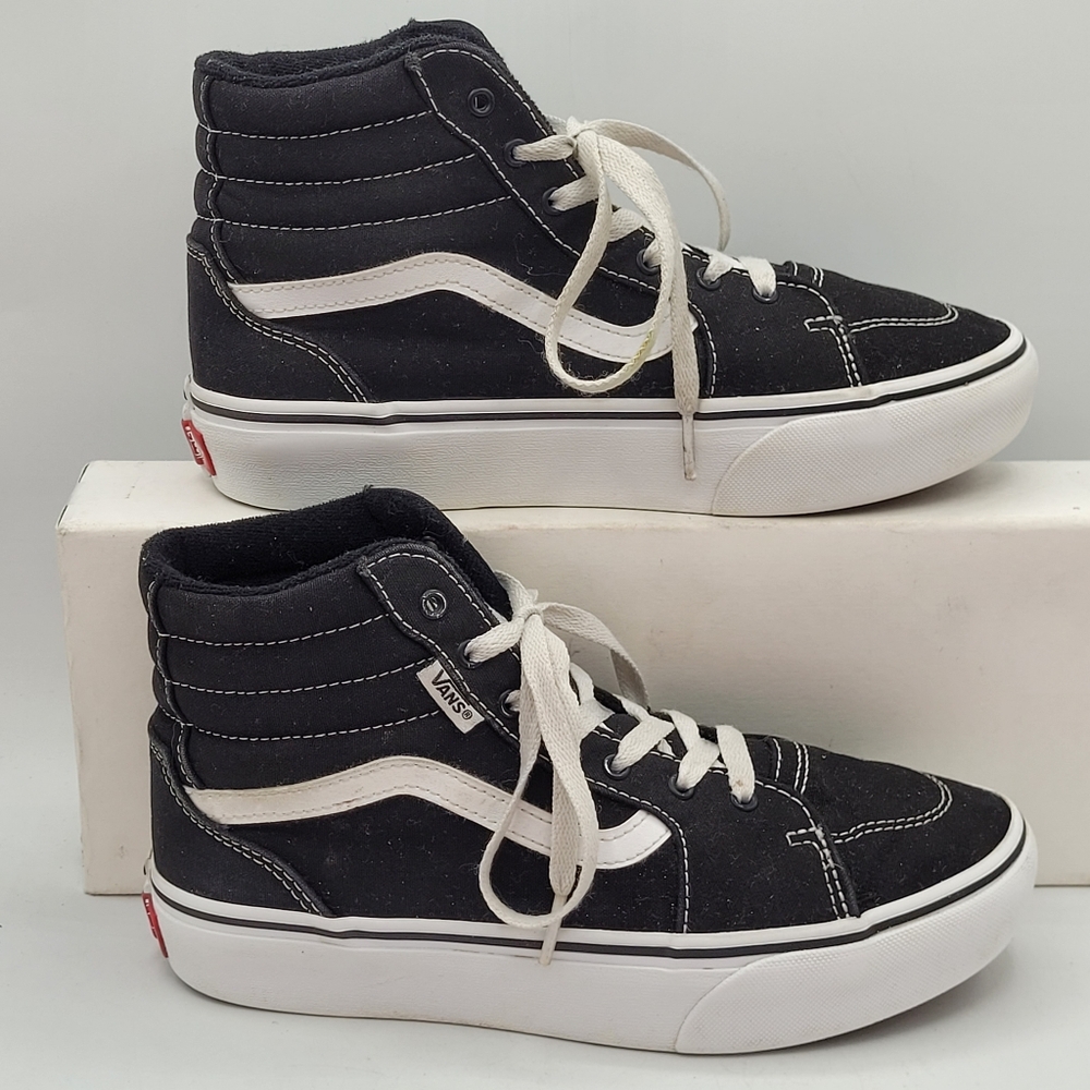 Vans Hightop Black And White Skater Shoes Size 5